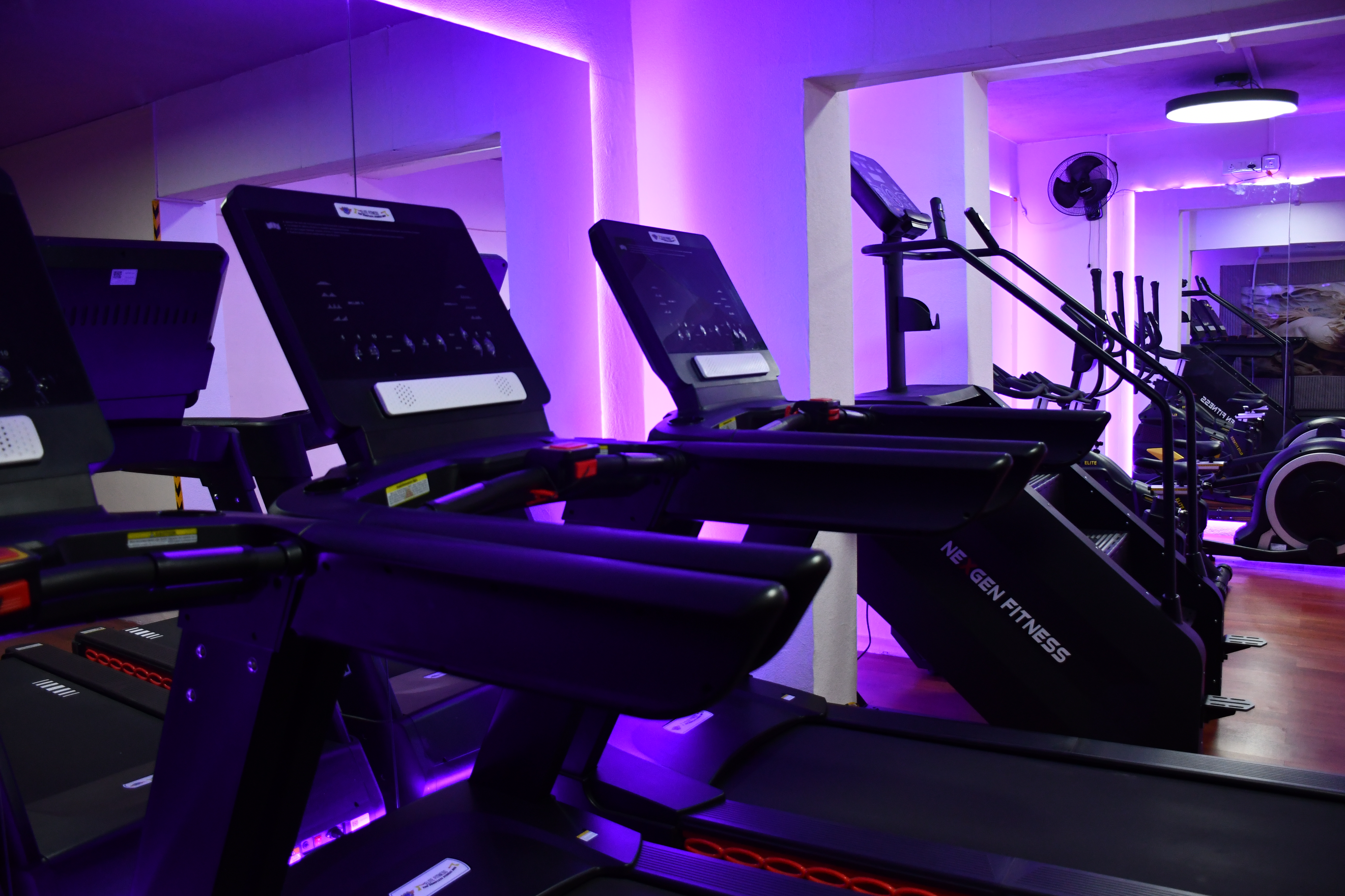 THE FITNESS PIT High Intensity Training